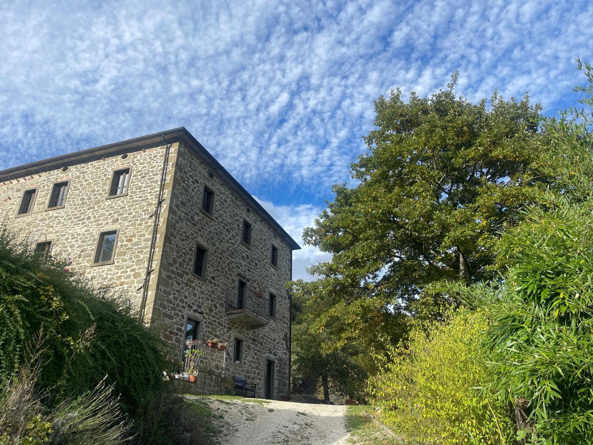 Bio Agriturismo Il Vigno Caprese Michelangelo Exteriör bild